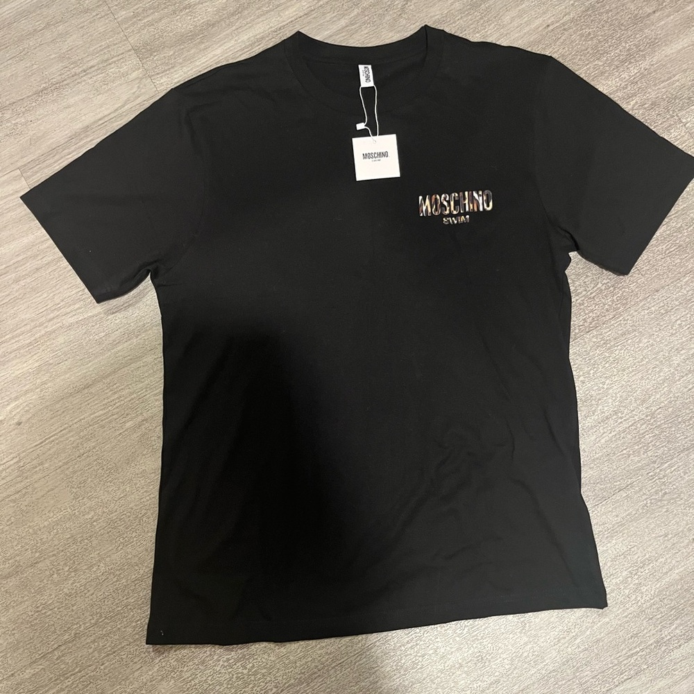 NWT Moschino men t-shirt sz M